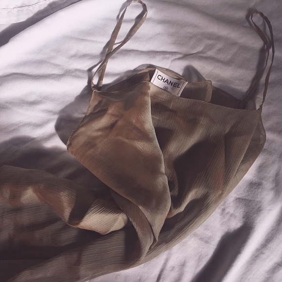 ❌SOLD❌Chanel delicate sheer VTG cami top - Picture 4 of 4